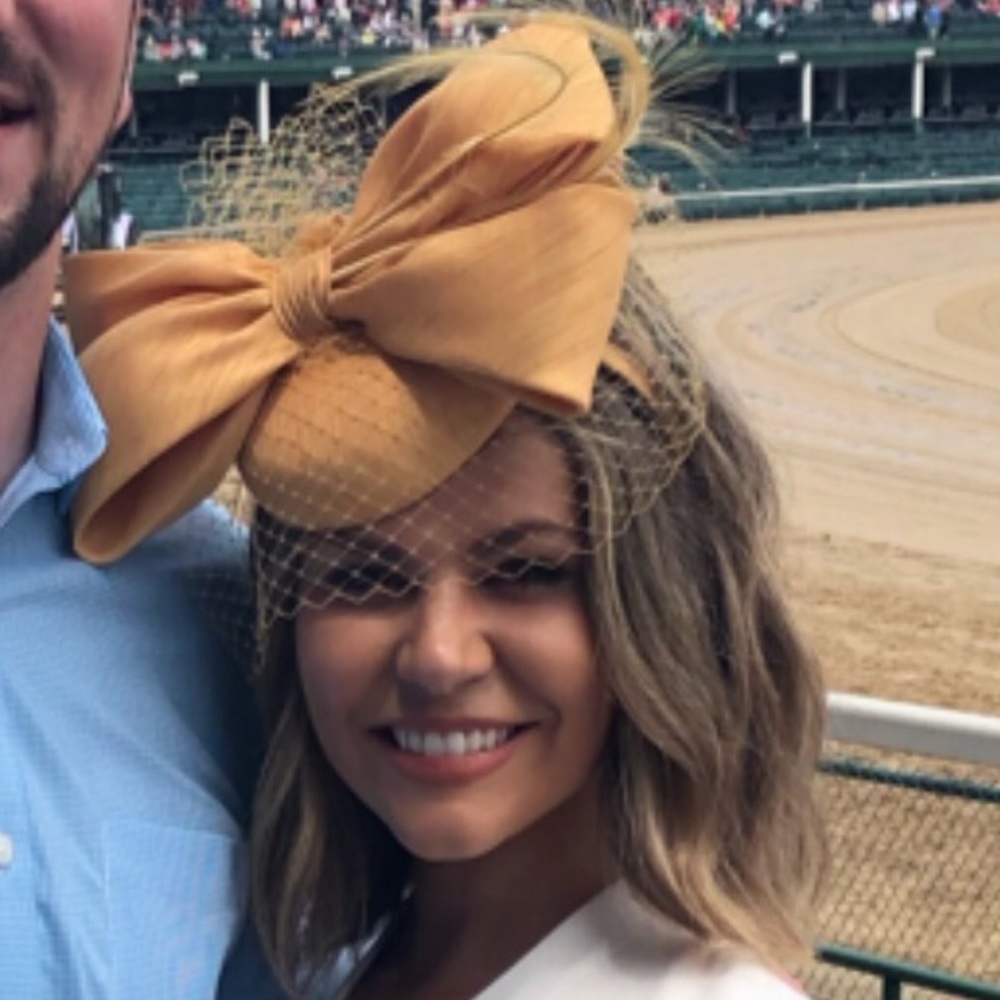 Beautiful Gold Facinator